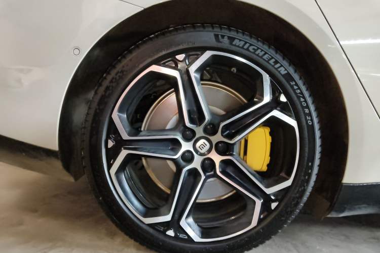 Used  SU7 2024 Rear-Drive Ultra-Long Range Advanced Pro-Level Intelligent Driving Version
