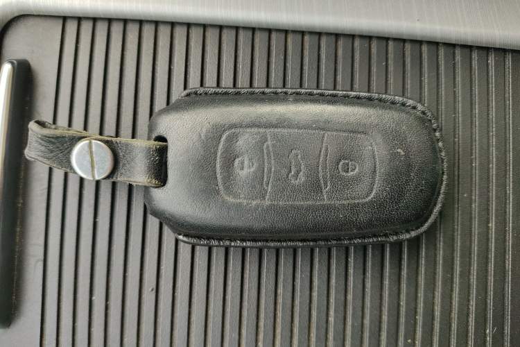 Used Geely Auto Emgrand X7 Sport 2018 1.8TD Automatic Two-Wheel Drive Smart 4G Connected Version