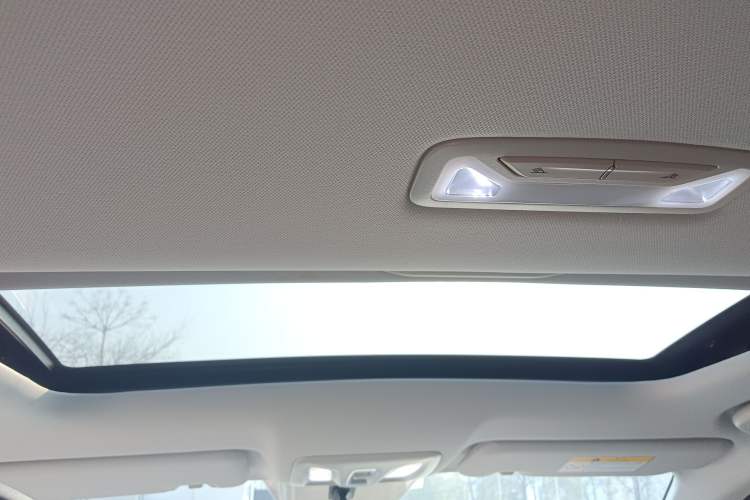 Used Changan UNI-V iDD 2023 Zhidian iDD 1.5T 113km Smart & Fun Version (Rapid Edition)
