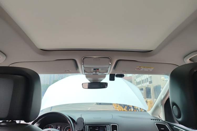 Used Volkswagen Sharan 2018 Revised Version 380TSI Comfort Edition 7-Seater
