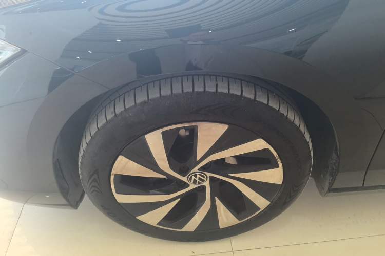 Used Volkswagen Passat 2025 Pro 380TSI Starry Dragon Edition
