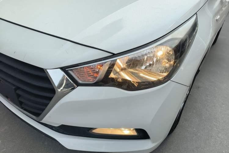 Used Hyundai Verna 2016 1.4L Manual Cool Edition GLS
