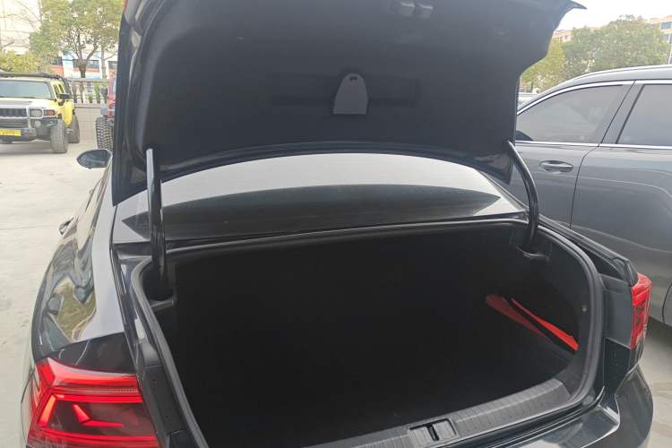 Used Volkswagen Magotan 2020 330TSI DSG Leading Model
