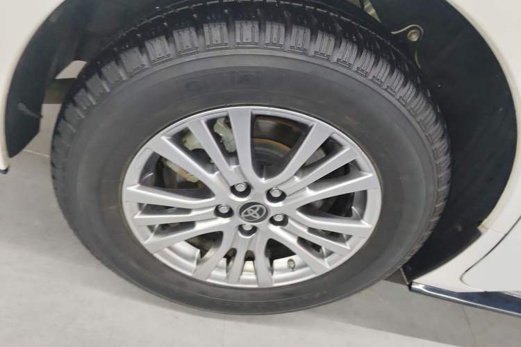 Used Toyota Sienna 2021 2.5L Hybrid Premium Edition