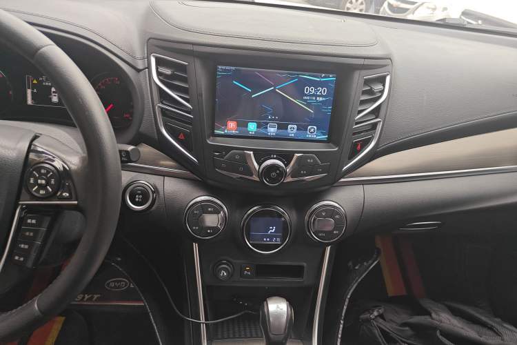 Used BYD Song 2016 GaiShi Edition 1.5TID Automatic Elite Model
