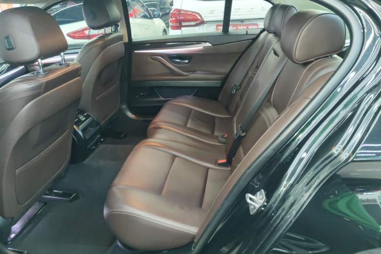 Used BMW 5 Series 2014 525Li Luxury Design Package