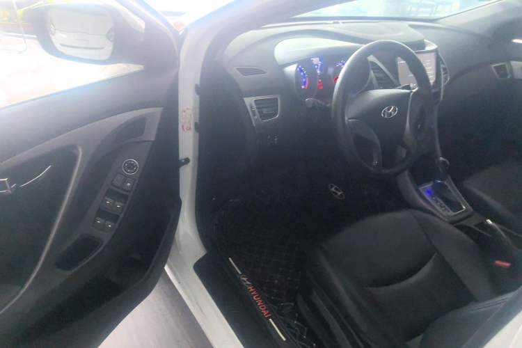 Used Hyundai Elantra 2016 1.6L Automatic Smart Version