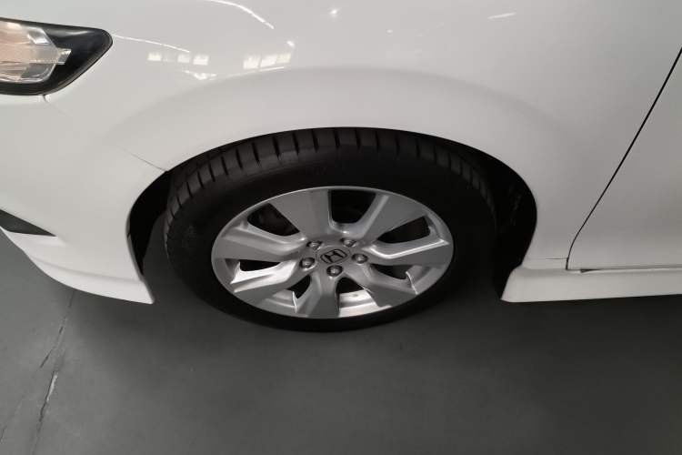 Used Honda Jade 2014 1.8L Automatic Comfort Elite Version 5 Seats
