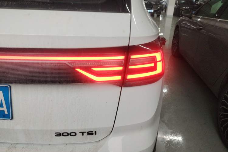 Used Volkswagen Tharu 2024 300TSI Two-Wheel-Drive Moon Luxury Edition