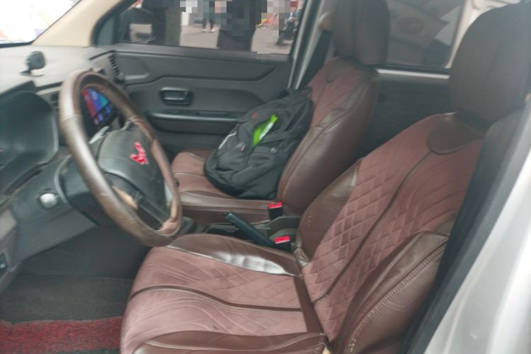 Used Wuling Hongguang V 2022 1.5L Jingqu Version Hydraulic Power Steering LAR