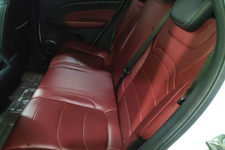 Used Dongfeng Fengon 500 2022 1.5L CVT Luxury Edition
