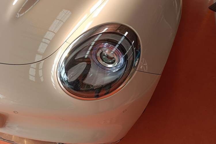 Used ORA Good Cat 2021 400km Standard Range Athena Edition Lithium Iron Phosphate