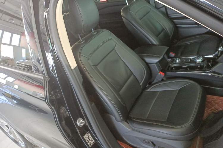 Used Ford Explorer 2020 EcoBoost 285 Four-Wheel Drive Trend Edition 6 Seats
