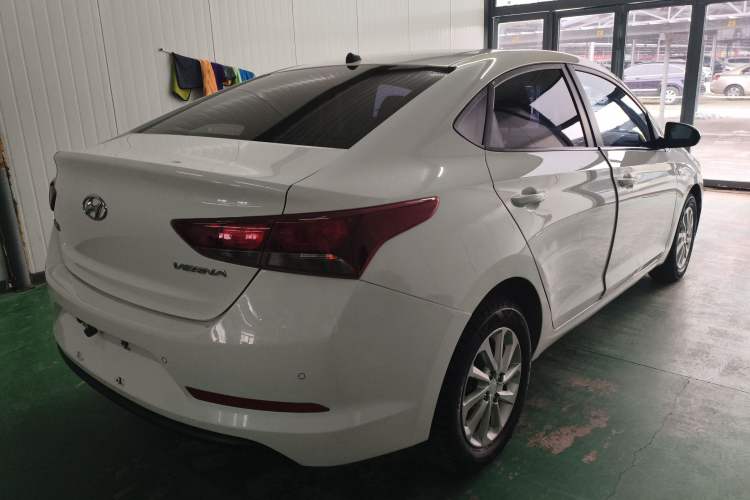 Used Hyundai Verna 2016 1.4L Automatic Cool Edition GLS
