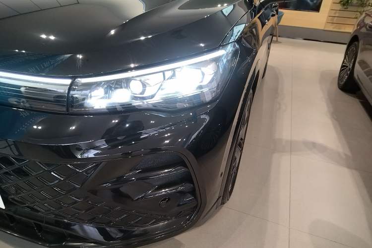 Used Volkswagen Tiguan L 2024 PRO 380TSI Four-Wheel Drive R-Line Prestige Edition