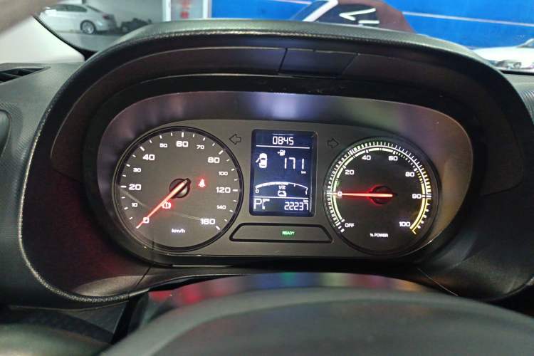 Used Roewe Clever 2022 311km QiQi BoBo Edition
