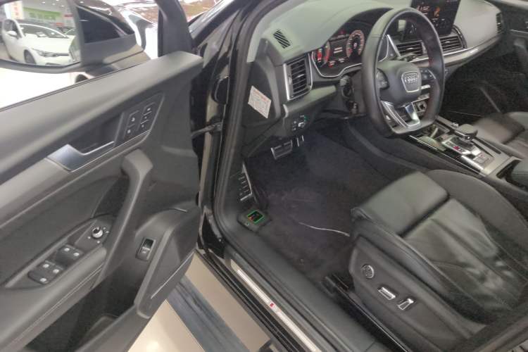 Used Audi Q5L 2022 45T Luxury Dynamic Model