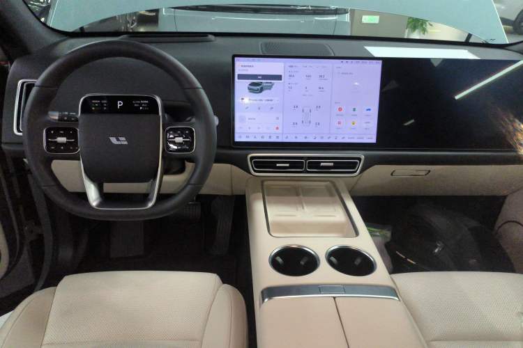 Used Li Auto L6 2025 Max Smart Refresh Edition
