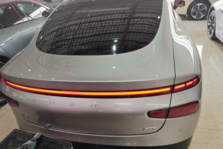 Used XPeng P7 2023 P7i 702 Pro