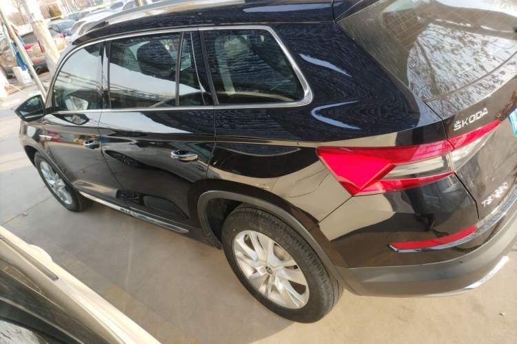 Used Skoda Kodiaq 2018 Facelifted TSI330 5-Seater Two-Wheel-Drive Luxury Enjoyment Edition
