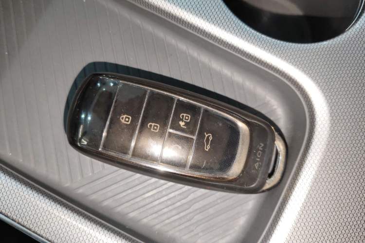 Used AION Y 2023 Younger Star Edition