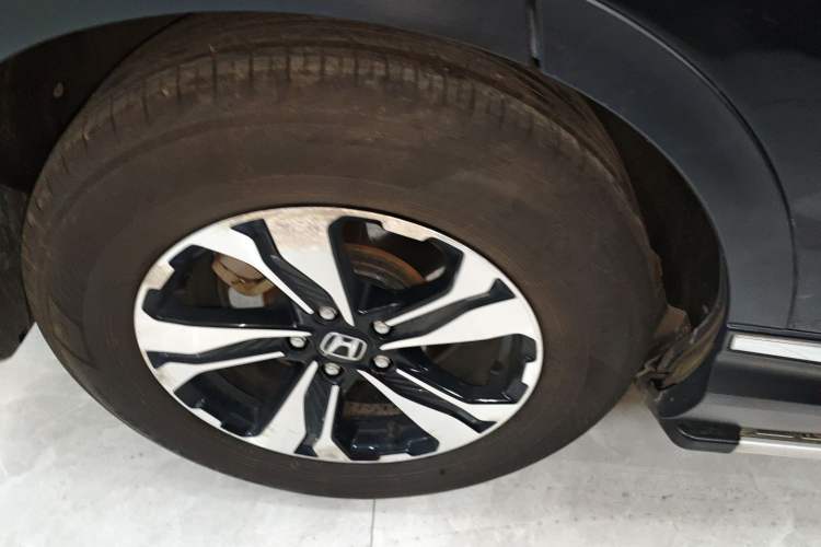 Used Honda CR-V 2017 240TURBO CVT Front-Wheel Drive Fashion Edition