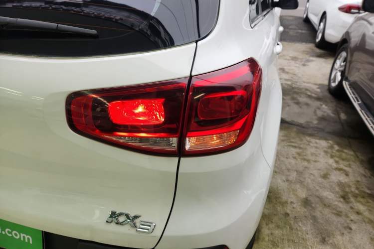 Used Kia KX3 2015 1.6T Automatic Two-Wheel Drive Special