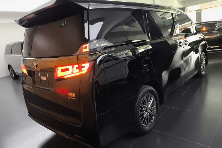 Used Toyota Vellfire 2021 Crown Dual-Engine 2.5L HV Prestige Edition