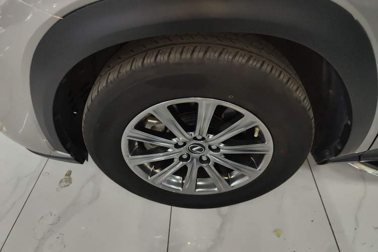 Used Lexus NX 2020 200 All-Wheel Drive Fēngshàng Version China VI Standard
