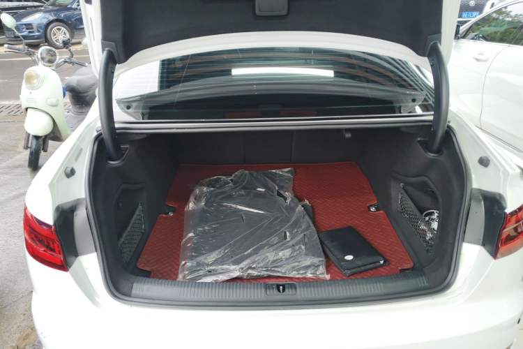 Used Audi A4L 2019 40 TFSI Sporty Version China VI
