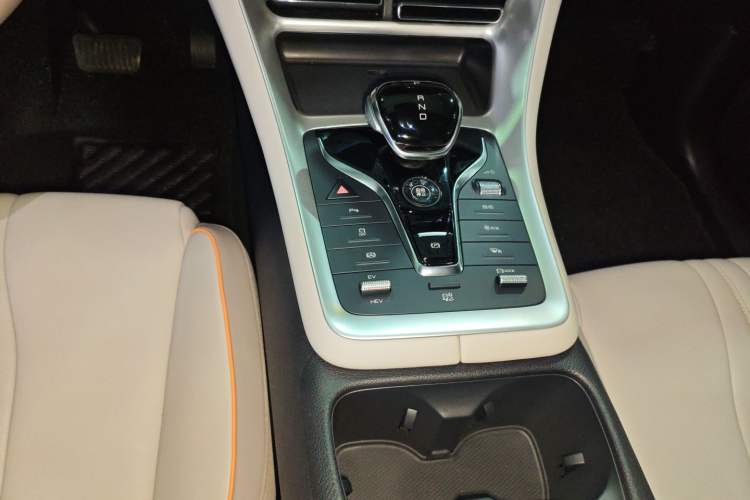 Used BYD Song Pro New Energy 2023 Champion Edition DM-i 71KM Beyond Model
