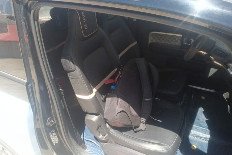 Used Baojun KiWi EV 2022 Artist Lite Edition Lithium Iron Phosphate
