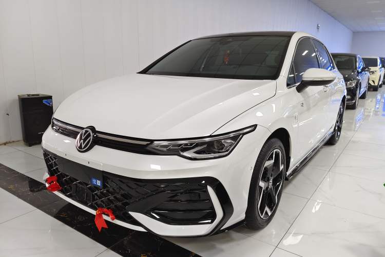 Used Volkswagen Golf 2025 300TSI R-Line