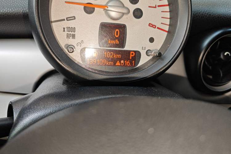 Used  Clubman 2011 1.6L COOPER Fun