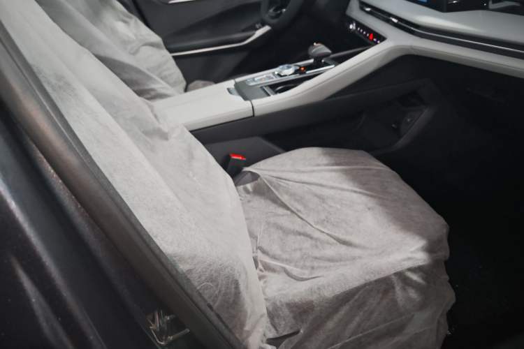 Used Changan CS75 PLUS 2024 3rd Generation Champion Edition 1.5T Intelligent Drive Dynamic Model
