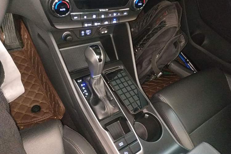 Used Hyundai Tucson 2018 1.6T Dual-Clutch Two-Wheel Drive 15th Anniversary Special Edition
