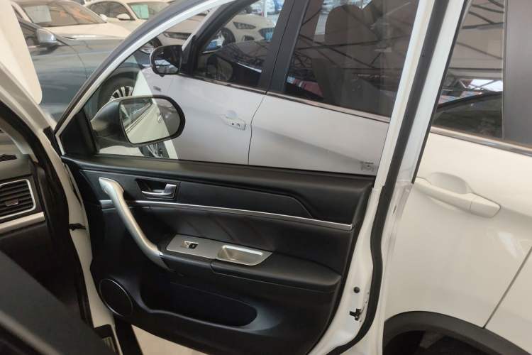 Used Haval M6 2018 Revised Version 1.5T DCT Two-Wheel Drive Elite Edition
