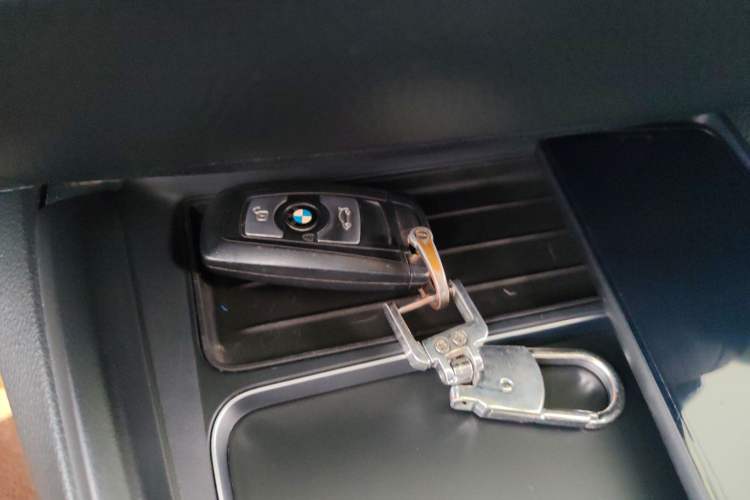 Used BMW 3 Series 2019 320Li Fashion Model
