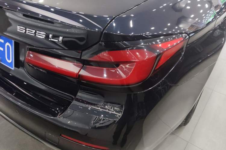 Used BMW 5 Series 2022 Restyled 525Li Luxury Package