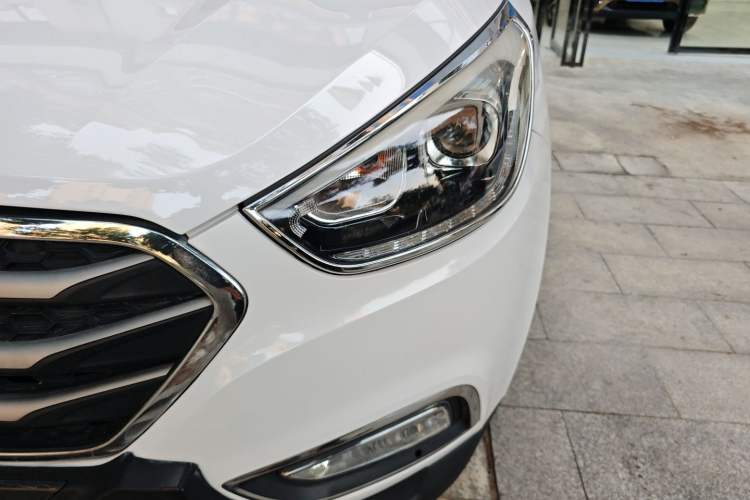 Used Hyundai ix35 2015 2.0L Automatic 2WD Smart Type China IV
