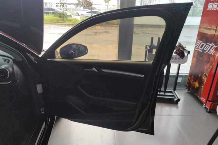 Used Audi A3 2014 Limousine 35 TFSI Automatic Advanced Model
