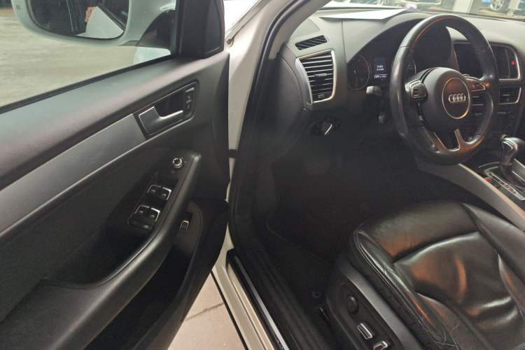 Used Audi Q5 2015 40 TFSI Technology Edition
