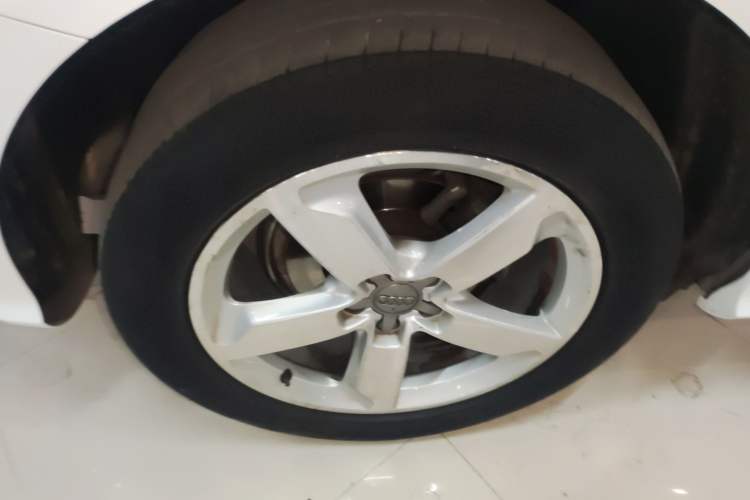 Used Audi Q5 2017 Plus 40 TFSI Ambition Model
