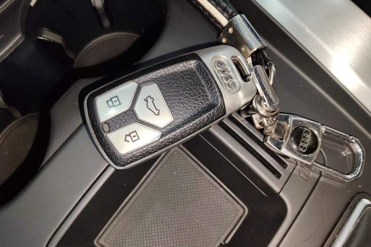 Used Audi A4L 2020 40 TFSI Luxury Dynamic Model
