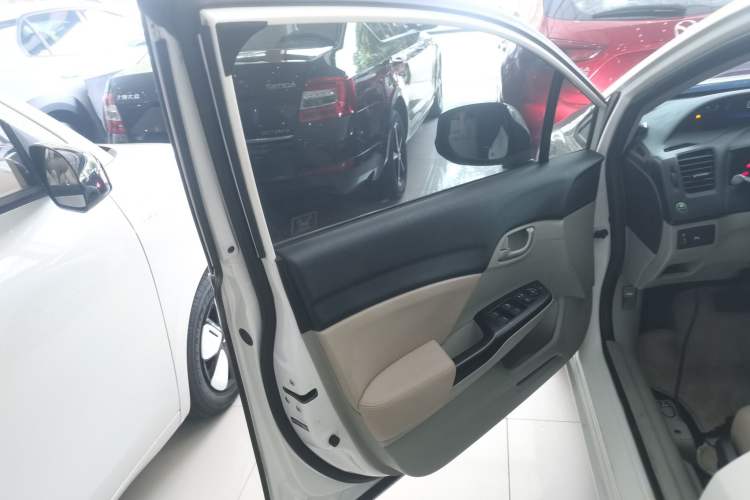 Used Honda Civic 2014 1.8L Automatic Classic Edition
