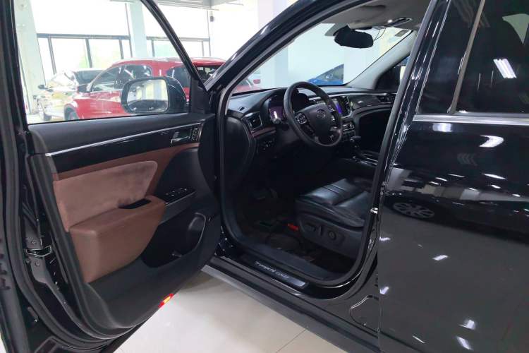 Used GAC Trumpchi GS8 2017 320T Two-Wheel Drive Luxury Smart Connectivity Version (7 Seats)