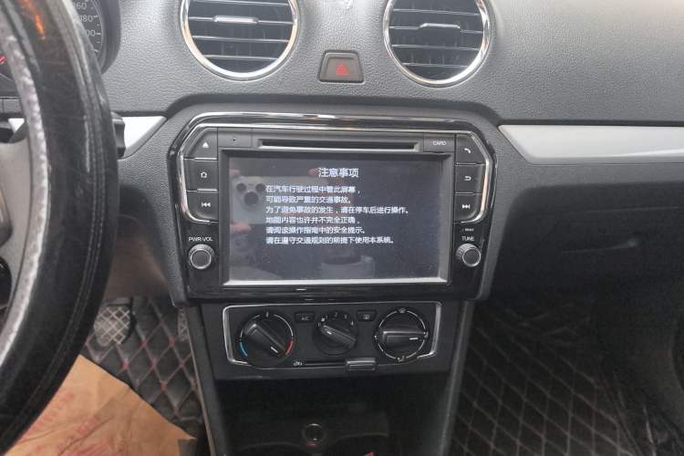 Used Volkswagen Jetta 2015 Zhihui Edition 1.4L Manual Comfort Model
