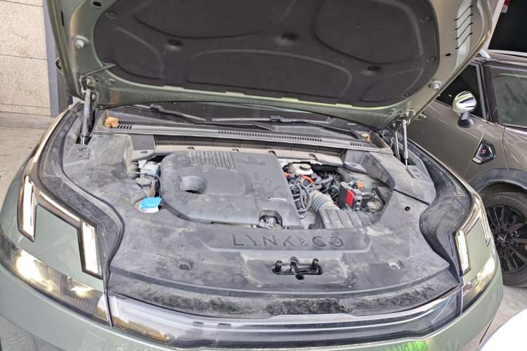 Used Lynk & Co 08 EM-P 2023 220km All-Wheel-Drive Performance Halo
