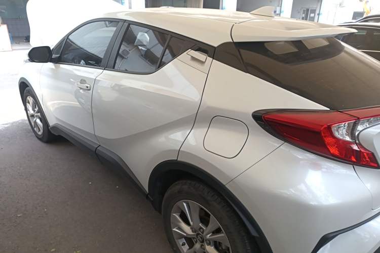 Used Toyota IZOA 2021 2.0L Yidong Edition
