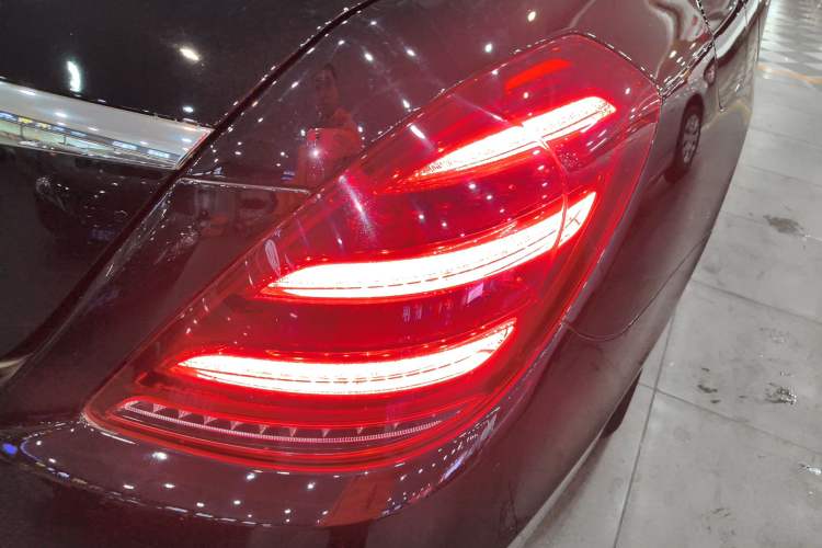 Used Mercedes-Benz S-Class 2019 S 320 L